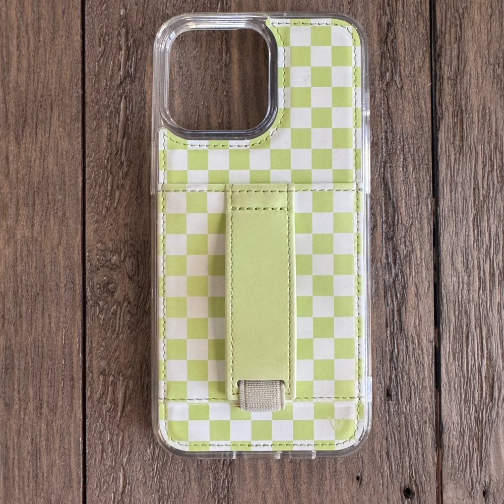 Walli Case - iPhone 15 pro MAX - Green Checkered